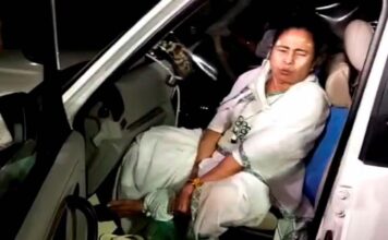 नंदीग्राम में चुनाव प्रचार कर रहीं ममता के पैर में आई चोट, CM का आरोप- ‘जानबूझकर कुचलने की कोशिश की गई’ Mamta Banerji