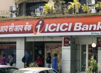 आईसीआईसीआई बैंक के ग्राहकों के लिए बड़ी खबर, 1 अगस्त से बैंक कई बड़े बदलाव करने वाला है। ICICI Bank