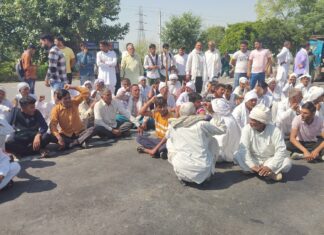 बेटी की मौत से नाराज परिजनों ने NH-352 किया जाम, ससुराल पक्ष पर लगाया हत्या का आरोप