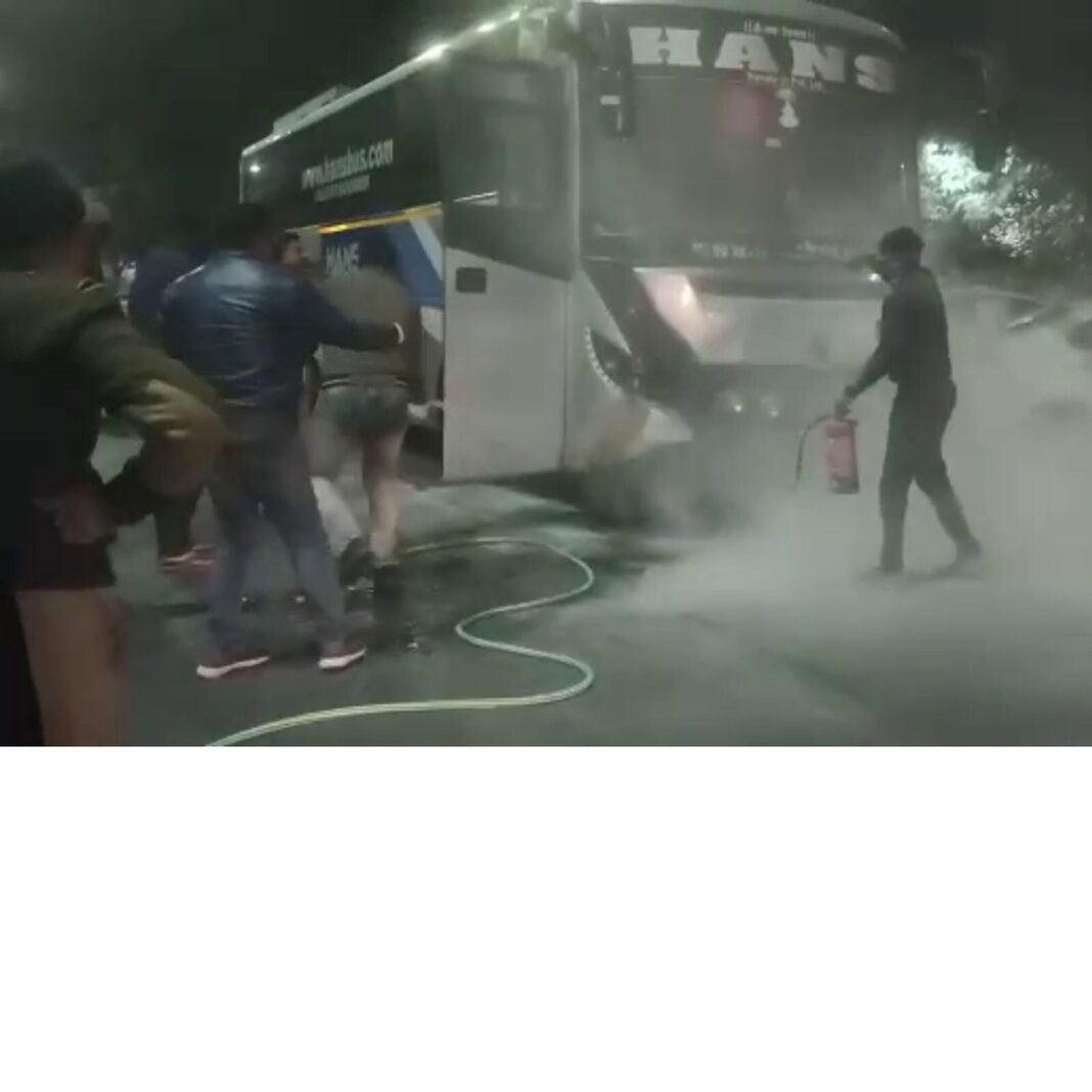 indore-bus-fire-accident