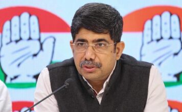 BJP और उसकी बी टीम JJP ने सत्ता विरोधी वोट बांटने के लिए गठबंधन तोड़ने का किया ड्रामा BJP और उसकी बी टीम JJP ने सत्ता विरोधी वोट बांटने के लिए गठबंधन तोड़ने का किया ड्रामा