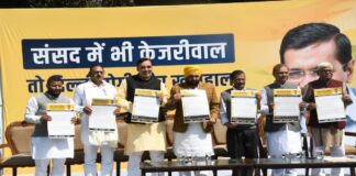 AAP के मुखिया अरविंद केजरीवाल ने शुरू किया कैंपेन