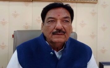 कुलदीप बिश्नोई और बेटे भव्य की भाजपा से दिखी नाराजगी,