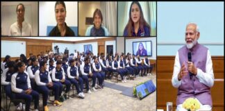 ओलंपिक के लिए जा रहे खिलाड़ियों से मिले पीएम मोदी,