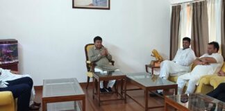 स्पीकर से मिलने पहुंचे पूर्व डिप्टी सीएम दुष्यंत चौटाला