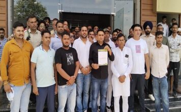 जजपा को विधानसभा चुनाव से पहले एक और झटका, लाडवा से पार्टी के इस चेहरे ने कहा अलविदा जजपा को विधानसभा चुनाव से पहले एक और झटका,