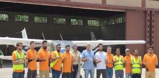 हरियाणा में गजेंद्र सिंह शेखावत ने स्काईडाइविंग का उठाया लुत्फ,