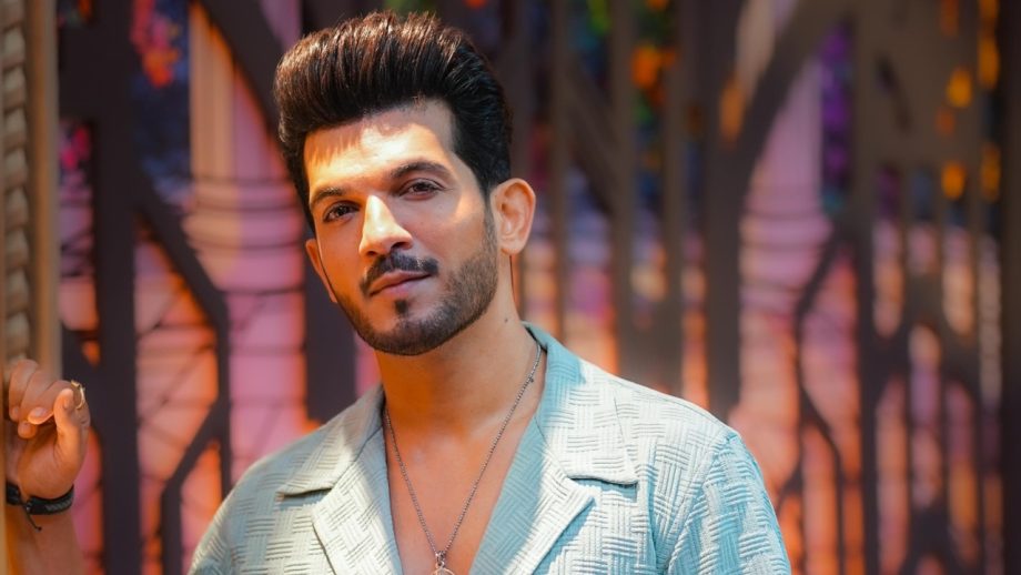 arjun-bijlani-meets-with-an-accident-in-goa-sustains-injuries-920x518 एक्सीडेंट के बाद पैर में लगी गंभीर चोट,