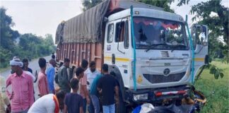 ट्रक ने सात लोगों को कुचल दिया।
