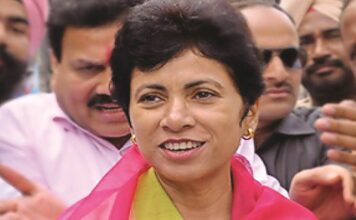 हरियाणा चुनाव में बीजेपी और कांग्रेस, दोनों के लिए X फैक्टर क्यों बन गई हैं कुमारी सैलजा? हरियाणा चुनाव में बीजेपी और कांग्रेस, दोनों के लिए X फैक्टर क्यों बन गई हैं कुमारी सैलजा?