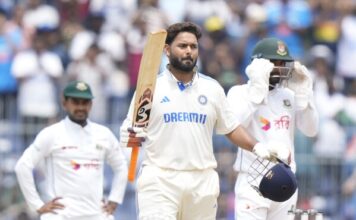 भारतीय क्रिकेट टीम को न्यूजीलैंड के खिलाफ बेंगलुरु में पहले टेस्ट में शर्मनाक हार झेलनी पड़ी है !