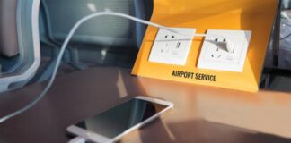 न करें फोन चार्जिंग की ये गलती, FBI ने जारी की चेतावनी, वरना बैंक अकाउंट हो जाएगा खाली