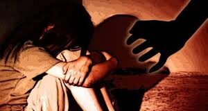 15 साल की भतीजी से चाचा ने 1 साल तक किया दुष्कर्म, गर्भवती हुई तो सामने आया पाप