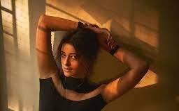 अनन्या पांडे ने दिवाली के दौरान फुलझड़ी वाले पैकेट पर अपनी तस्वीर देखकर खुशी से उछल पड़ीं !