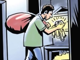रिटायर्ड जज और उनकी पत्नी को नौकर ने खाने में जहर देकर किया बेहोश, कैश व गहने लेकर फरार