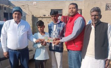 सिरसा में साइकिल पर कपड़े बेचने वाले को लगी 10 लाख की लॉटरी