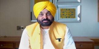 सीएम समेत मंत्री-विधायक देंगे एक महीने का वेतन,बाढ़ के बीच AAP MLA ने श्री गुरु ग्रंथ साहिब जी का स्वरूप सम्मान से पहुंचाया पंजाब के होशियारपुर जिले के गांव अब्दुल्लापुर में आई बाढ़ के बीच एक ऐसी घटना सामने आई जिसने न सिर्फ इंसानियत बल्कि धर्म और राजनीति के बीच संतुलन की मिसाल पेश की।