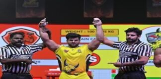 इस दौरान ओलंपिक पदक विजेता और पूर्व भारतीय मुक्केबाज़ विजेंदर सिंह भी उपस्थित रहे और उन्होंने रोहतक रॉडीज़ का समर्थन किया, जिनका सामना दूसरे सेमीफाइनल में जयपुर वीर से होना है।