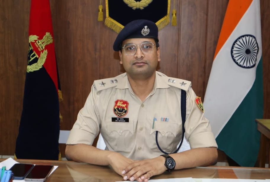 ऑनलाइन रिकॉर्ड उपलब्ध होने से पुलिस को अपराध की त्वरित पहचान और कार्रवाई में सुविधा होगी, जिससे असामाजिक तत्वों की गतिविधियों को प्रभावी रूप से रोका जा सकेगा। ऑनलाइन रिकॉर्ड उपलब्ध होने से पुलिस को अपराध की त्वरित पहचान और कार्रवाई में सुविधा होगी, जिससे असामाजिक तत्वों की गतिविधियों को प्रभावी रूप से रोका जा सकेगा।