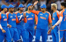 बता दें कि एशिया कप में शुभमन के टीम इंडिया में आने से संजू सैमसन को मिडिल ऑर्डर में खेलना पड़ रहा है।