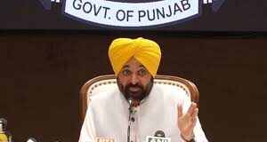 पंजाब के लोगों के लिए आ गई Good News, 10 लाख के Health Insurance की रजिस्ट्रेशन शुरू! पंजाब वासियों के लिए खुशी भरी खबर सामने आई है। दरअसल सीएम मान ने एक बड़ा ऐलान कर दिया है।