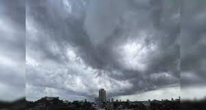 हरियाणा में बारिश का दौर थम चुका है. एक बार फिर से उमस गर्मी का दौर शुरू हो गया है. ऐसे में लोग मानसून की विदाई का अनुमान लगा रहे हैं.