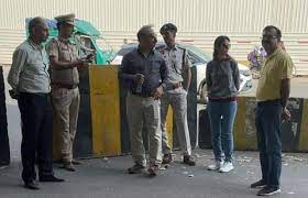 गुरुग्राम के शंकर चौक पर जल्द ही पैदल यात्रियों के लिए सब-वे शुरू होगा। 25 करोड़ की लागत से तैयार यह सुविधा लिफ्ट और एस्कलेटर के साथ आएगी, जिससे हादसों में कमी और सुरक्षित आवागमन संभव होगा। गुरुग्राम के शंकर चौक पर जल्द ही पैदल यात्रियों के लिए सब-वे शुरू होगा। 25 करोड़ की लागत से तैयार यह सुविधा लिफ्ट और एस्कलेटर के साथ आएगी, जिससे हादसों में कमी और सुरक्षित आवागमन संभव होगा।