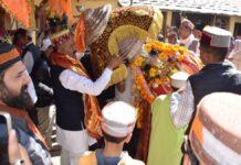कुल्लू दशहरा संस्कृति और आध्यात्मिकता का जीवंत उत्सव है।