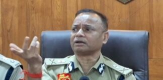 हरियाणा के DGP का गैंगस्टर्स को खुला चैलेंज,कुत्ते की तरह मारे जाते हैं, मां का दूध पिया है तो टिक कर दिखाओ हरियाणा पुलिस की 100 टीम बदमाशों को पकड़ने के लिए देश के लिए कौने-कौने में घूम रही हैं।