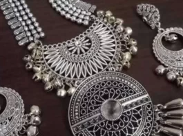 आपकी तो बस चांदी ही चांदी है, आने वाले दिनों में यह कहावत और पॉपुलर हो सकती है, वजह है पूरी दुनिया में चांदी की डिमांड का बढ़ना। सोने से ज्यादा चांदी अब इंडस्ट्री की जरूरत बन चुकी है।