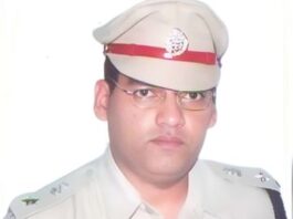 एडीजीपी वाई पूरण कुमार ने गोली मार खुदकुशी कर ली। चंडीगढ़ के सेक्टर-11 में घर के बेसमेंट में बने कमरे में पीएसओ की सर्विस रिवॉल्वर से गोली मारी गई।
