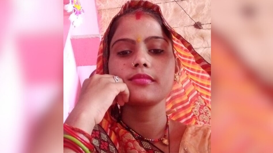 सामुदायिक स्वास्थ्य केंद्र में डिलिवरी के लिए आई महिला और उसके होने वाले बच्चे की मौत हो गई। परिजनों ने अस्पताल के चिकित्सों पर लापरवाही के आरोप लगाए हैं। सामुदायिक स्वास्थ्य केंद्र में डिलिवरी के लिए आई महिला और उसके होने वाले बच्चे की मौत हो गई। परिजनों ने अस्पताल के चिकित्सों पर लापरवाही के आरोप लगाए हैं।