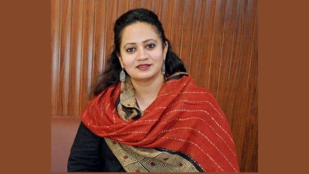 स्वास्थ्य मंत्री आरती सिंह राव ने बड़ा फैसला लिया है। अस्पतालों के निर्माण गतिविधियों के लिए लगाए गए वर्तमान नोडल अधिकारियों की छुट्टी कर दी है। स्वास्थ्य मंत्री आरती सिंह राव ने बड़ा फैसला लिया है। अस्पतालों के निर्माण गतिविधियों के लिए लगाए गए वर्तमान नोडल अधिकारियों की छुट्टी कर दी है।