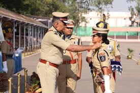 प्रधानमंत्री नरेंद्र मोदी ने शुक्रवार को गुजरात के नंदी स्थित स्टैच्यू ऑफ यूनिटी पर सरदार वल्लभभाई पटेल की 150वीं जयंती पर उन्हें पुष्पांजलि अर्पित की। प्रधानमंत्री नरेंद्र मोदी ने शुक्रवार को गुजरात के नंदी स्थित स्टैच्यू ऑफ यूनिटी पर सरदार वल्लभभाई पटेल की 150वीं जयंती पर उन्हें पुष्पांजलि अर्पित की।