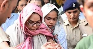 पुलिस ने एएसआई संदीप कुमार के नोट के आधार पर आत्महत्या के लिए उकसाने का मामला दर्ज किया है। वहीं, पूरन कुमार के निजी सुरक्षा अधिकारी (पीएसओ) सुशील कुमार से भी चंडीगढ़ पुलिस की एसआईटी ने पूछताछ की है।