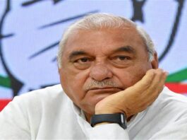 हाईकोर्ट ने शुक्रवार को सुनवाई के दौरान उनकी याचिका को खारिज कर दिया। इसके साथ ही अब पंचकूला स्थित सीबीआई की विशेष कोर्ट में उनके खिलाफ आरोप तय करने की प्रक्रिया शुरू हो सकेगी।