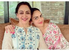 बॉलीवुड के जाने माने एक्टर धर्मेंद्र की बेटी ईशा देओल ने अपने एक इंटरव्यू में मां हेमा मालिनी की सुंदरता का राज लोगों को बताया था।