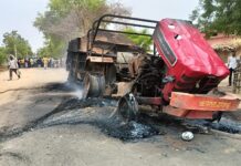 सोनीपत में हादसा: कार और ट्रैक्टर-ट्राली की टक्कर में दंपती और बेटी की माैत सोनीपत में ईको गाड़ी और ट्रैक्टर-ट्रॉली की टक्कर में दंपती व बेटी की मौत हो गई। हादसे में तीन लोग घायल हो गए।