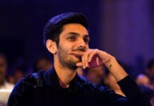 किसे डेट कर रहे ‘जवान’ और ‘कुली’ फेम कंपोजर अनिरुद्ध साउथ की कई फिल्मों और बॉलीवुड फिल्म ‘जवान’ में हिट म्यूजिक कंपाेज कर चुके अनिरुद्ध पिछले कुछ समय से अपनी लव लाइफ काे लेकर चर्चा में हैं।