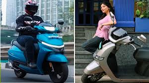 TVS iQube इलेक्ट्रिक के अलग-अलग मॉडल की एक्स शोरूम प्राइस 1.11 लाख रुपये से शुरू होकर 1.62 लाख रुपये तक जाती है। TVS iQube इलेक्ट्रिक के अलग-अलग मॉडल की एक्स शोरूम प्राइस 1.11 लाख रुपये से शुरू होकर 1.62 लाख रुपये तक जाती है।