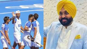 नोटिस में सर्वो मित्र ने कहा है कि उन्होंने जनवरी-2023 में थार खरीदी थी। आरोप है कि डीजीपी के बयान के बाद हर जगह ताने सुनने पड़ रहे हैं। नोटिस में सर्वो मित्र ने कहा है कि उन्होंने जनवरी-2023 में थार खरीदी थी। आरोप है कि डीजीपी के बयान के बाद हर जगह ताने सुनने पड़ रहे हैं।