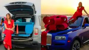 बॉलीवुड एक्टर और एक्ट्रेस अपनी लग्जरी लाइफस्टाइल के लिए जाने जाते हैं। बॉलीवुड एक्टर और एक्ट्रेस अपनी लग्जरी लाइफस्टाइल के लिए जाने जाते हैं।