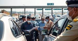 दिल्ली से सटे हरियाणा के गुरुग्राम में एक वकील, उसके पति और एक गुब्बारे वाले को शुक्रवार को गिरफ्तार किया गया।