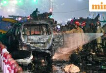 पूरे हरियाणा में हाई अलर्ट जारी कर दिया गया है और सभी सीमाओं पर नाकेबंदी की गई है।