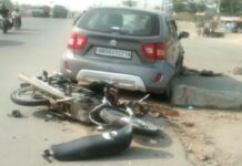 Panipat: सड़क किनारे खड़े कारपेंटर का तेज रफ्तार कार ने कुचला दिल्ली की ओर से आई एक तेज रफ्तार कार ने सामने से दोनों को टक्कर मार दी। हादसे में दोनों गम्भीर रूप से घायल हो गए।