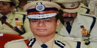 विभाग में जातिगत विवादों के वाई पूरण कुमार के आरोपों पर भी करारा जवाब वह देते हैं कि हमारी सिर्फ एक जाति है... वह है खाकी।