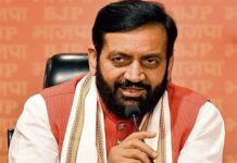 फतेहाबाद में सीएम नायब सैनी का दौरा: प्रवेश द्वार पर होगी तीन स्तरीय जांच, बम निरोधक और डॉग स्कवाड भी रहेगा तै सुरक्षा परिधि को और मजबूत करने के लिए क्षेत्र में सीसीटीवी कैमरों की संख्या बढ़ाई गई है, जिनकी निगरानी कमांड सेंटर से की जाएगी। सादे कपड़ों में पुलिस कर्मी भीड़ में तैनात रहेंगे।