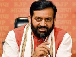 हरियाणा के बहादुरगढ़ के निर्दलीय विधायक राजेश जून सरकार की खास मेहरबानी के चलते सुर्खियों में हैं।