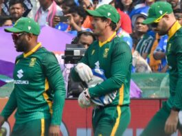 भारत और दक्षिण अफ्रीका के बीच जारी तीन वनडे मैचों की सीरीज का आखिरी मुकाबला शनिवार को खेला जाना है।