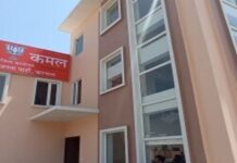 BJP ऑफिस तक सड़क बनाने के लिए काट डाले 40 पेड़, सुप्रीम कोर्ट ने हरियाणा सरकार को लगाई फटकार, सुनाया ये फैसला सुप्रीम कोर्ट ने हरियाणा सरकार को फटकार लगाई है. कोर्ट ने आदेश दिया है कि वह तीन महीने के अंदर उस ग्रीन बेल्ट को फिर से हरा-भरा करे, जहां बीजेपी के करनाल स्थित दफ्तर तक पहुंचने के लिए सड़क बनाने के लिए 40 साल पुराने पेड़ काट दिए गए थे।